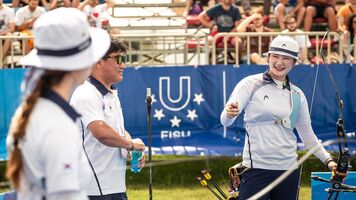 Kang Chae Young and Choi Misun in the final at the 2019 Universiade.
