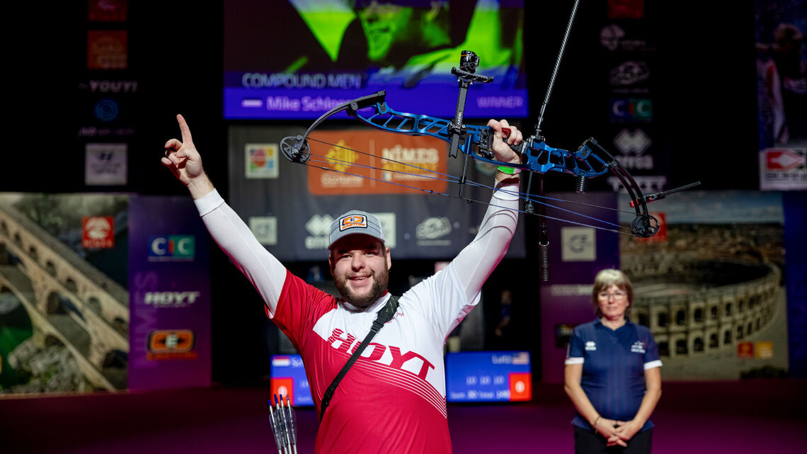 Mike Schloesser wins Nimes