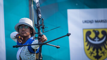 Komalika Bari shoots during the under-21 world championships.