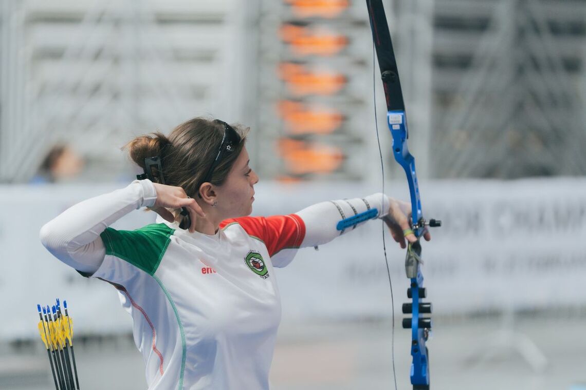 Linda Grezzani shooting at Plovdiv 2026 European Indoor Championships.