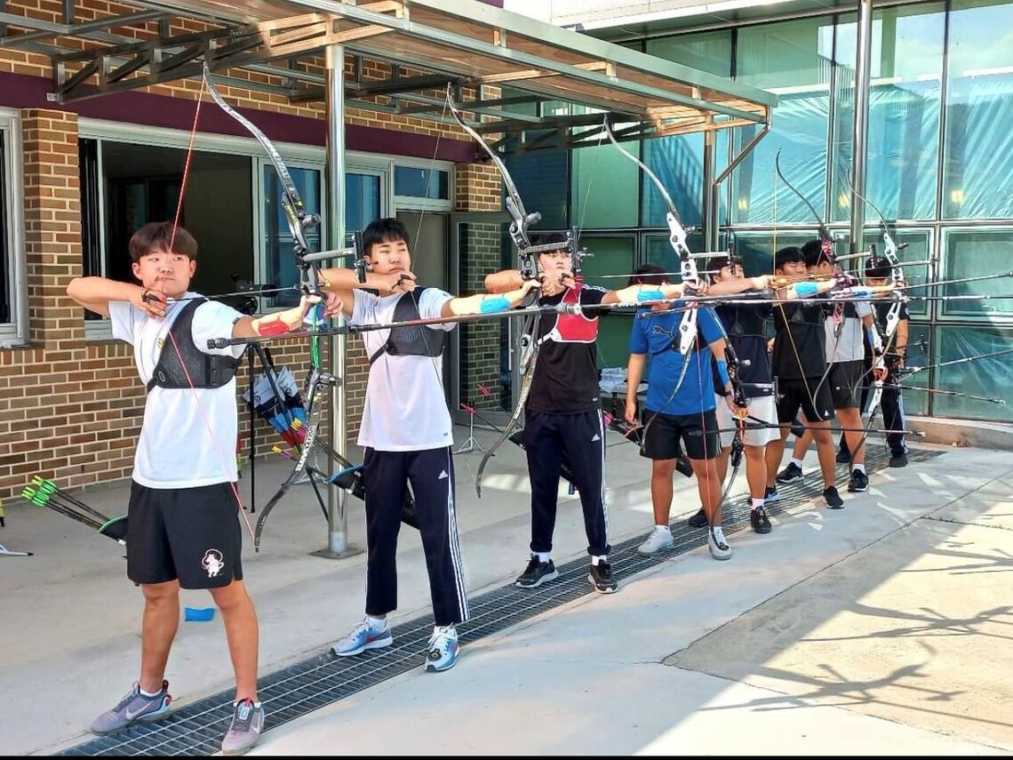 Participants at the first International Virtual Friendship Competition.