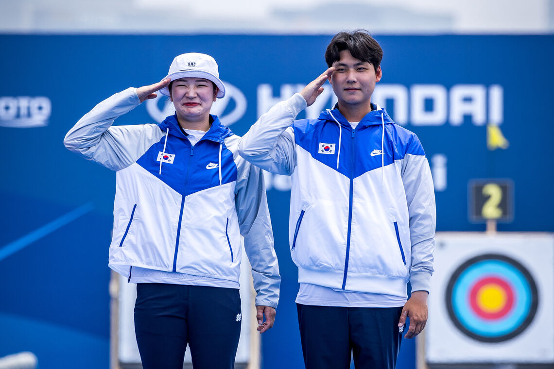 Korean mixed team on the podium at Shanghai 2023.